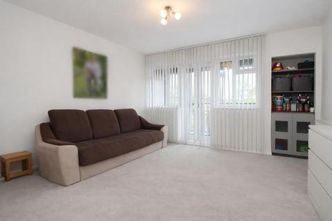 1 bedroom flat for sale, Berwick Road, Borehamwood