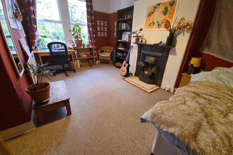 undefined, Cliff Road, Leeds LS6