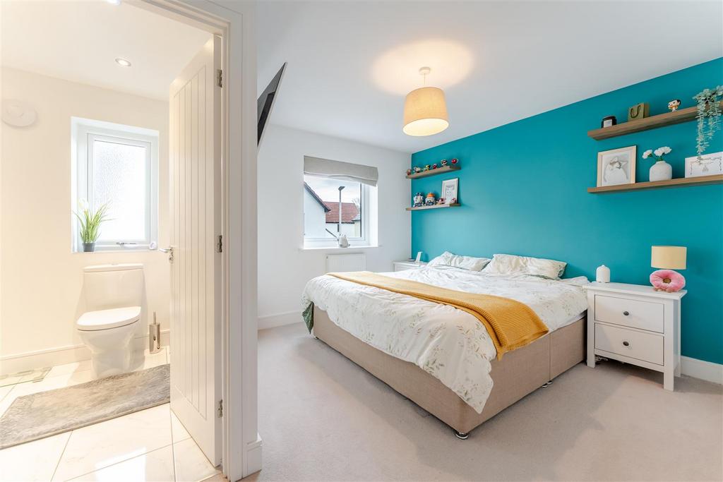 9 - bed 1.jpg