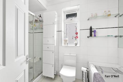 3 bedroom end of terrace house for sale, Palmerston Road, Buckhurst Hill, IG9