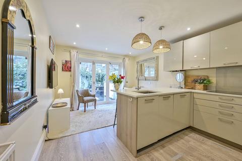 Disraeli Road, Putney, London, SW15
