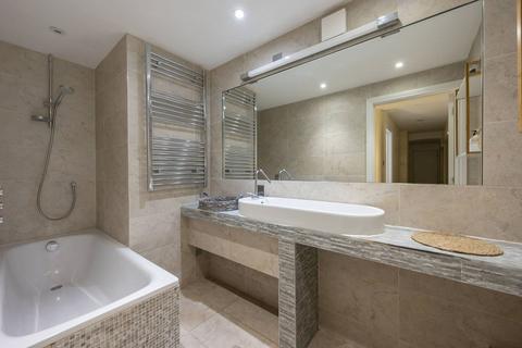 2 bedroom flat for sale, Disraeli Road, Putney, London, SW15