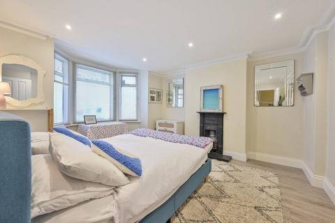 Disraeli Road, Putney, London, SW15