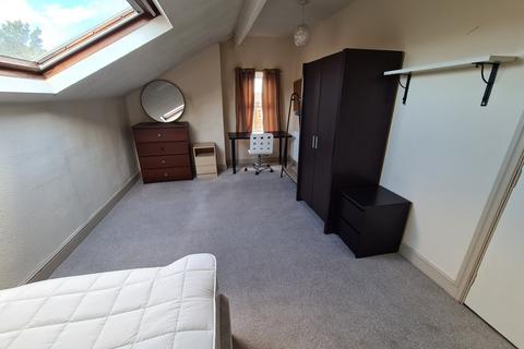 4 bedroom house to rent, Providence Avenue, Leeds LS6