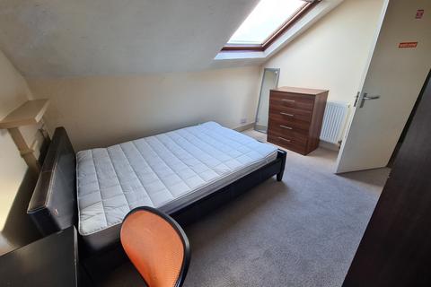 4 bedroom house to rent, Providence Avenue, Leeds LS6