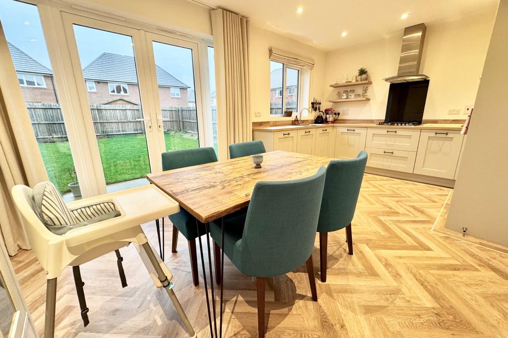 Kitchen Family Room