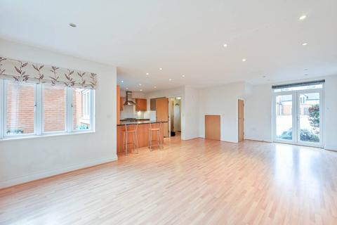 4 bedroom semi-detached house to rent, Princess Mary Close, Guildford, GU2