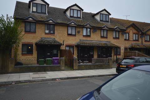 undefined, Lukin Street, Shadwell, E1 0AA