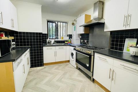 undefined, Lukin Street, Shadwell, E1 0AA