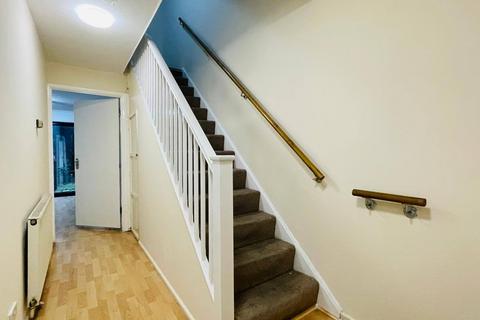 undefined, Lukin Street, Shadwell, E1 0AA