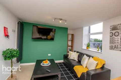 4 bedroom apartment to rent – pohled 2