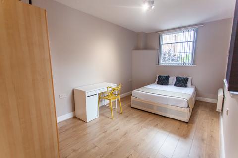2 bedroom flat to rent, Bedford Street South, ,