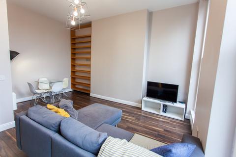 2 bedroom flat to rent, Bedford Street South, ,