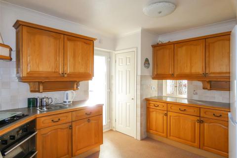 2 bedroom detached bungalow for sale, Willow Avenue, Rustington BN16