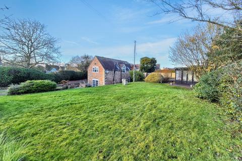 4 bedroom detached house for sale, Main Road, Bredon, Tewkesbury, Gloucestershire