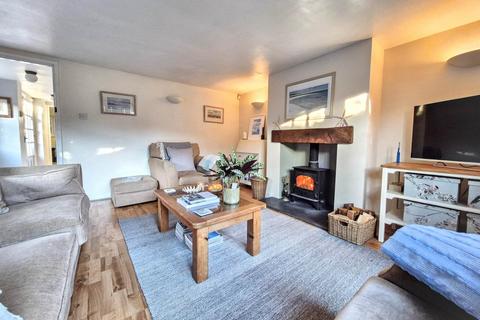 4 bedroom detached house for sale, Main Road, Bredon, Tewkesbury, Gloucestershire