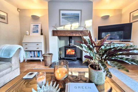 4 bedroom detached house for sale, Main Road, Bredon, Tewkesbury, Gloucestershire