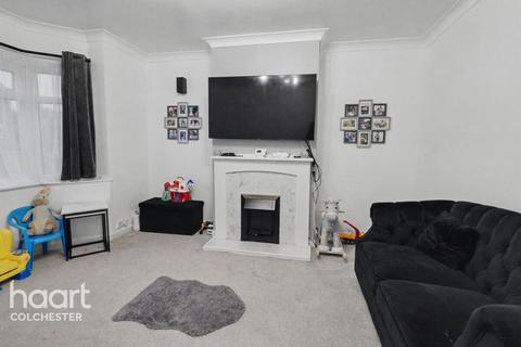 3 bedroom semi-detached house to rent, Hazelton Road, COLCHESTER