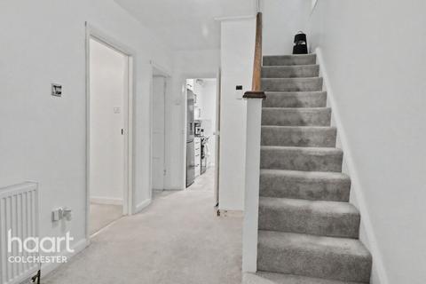 3 bedroom semi-detached house to rent, Hazelton Road, COLCHESTER