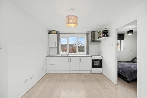 1 bedroom flat for sale, Verity Court, London