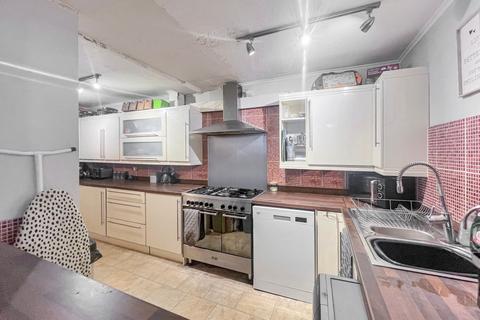 4 bedroom terraced house for sale, Sunnymead Avenue, Gillingham, ME7