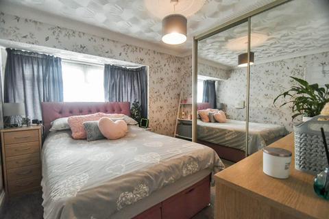 2 bedroom chalet for sale, Hamilton Road, Gillingham, ME7