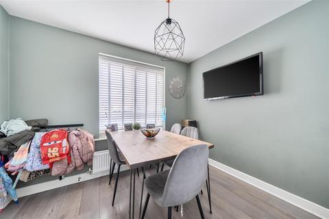 3 bedroom semi-detached house for sale, 81 Murrell Way, Shrewsbury, SY2 6FN