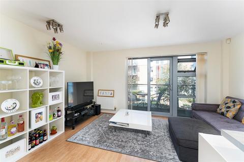 1 bedroom apartment to rent, Ivory Court, Queen Mary Avenue, South Woodford