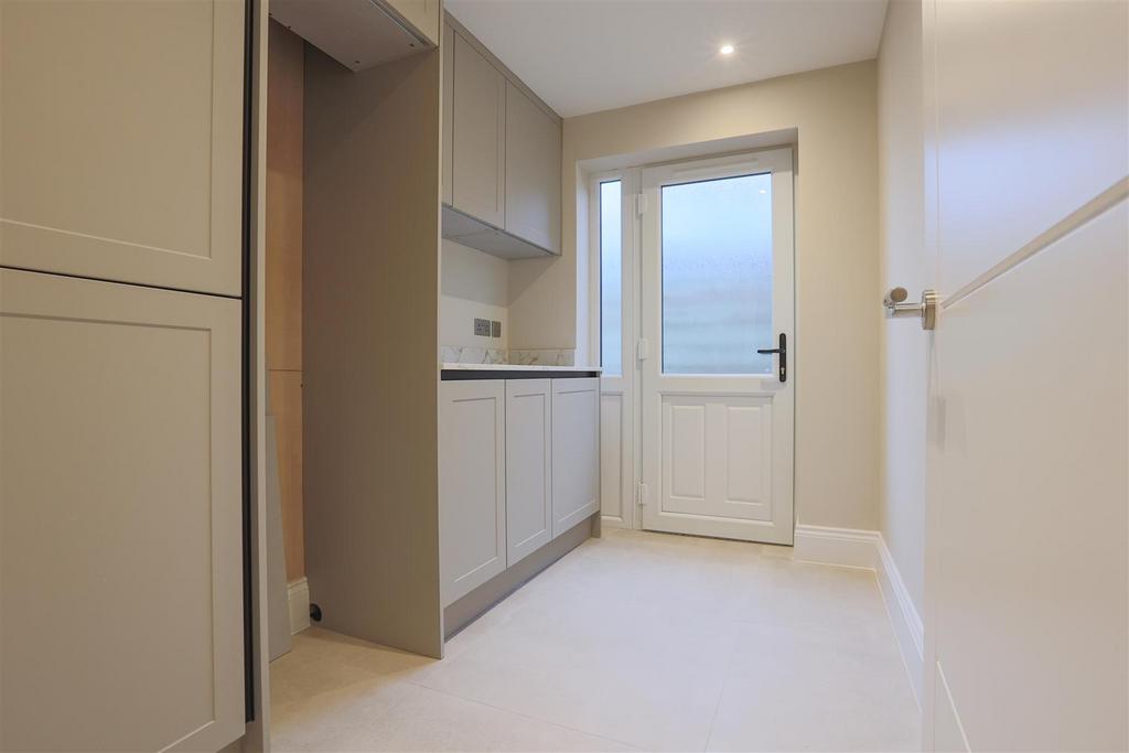 151 Fulford Hall Road 26.jpg