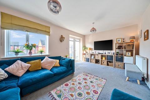 4 bedroom semi-detached house for sale, Beltex Drive, Worcester WR5