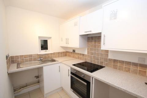 undefined, Hurlford, Woking GU21