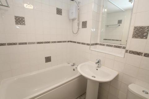 undefined, Hurlford, Woking GU21