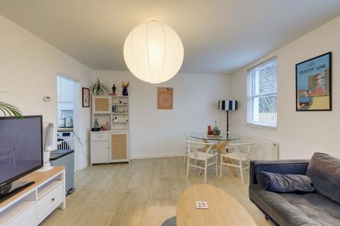 2 bedroom flat for sale, St. German's Road, Forest Hill, SE23