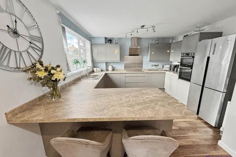 4 bedroom semi-detached house for sale, The Mead, Plymouth PL7
