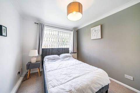 2 bedroom flat to rent, Chaucer Drive, Bermondsey, London, SE1