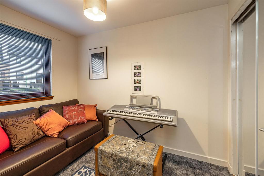 13 Sergeants Park Newtown St Boswells21.JPG