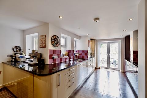 4 bedroom terraced house for sale, Poole BH12