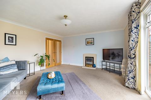 3 bedroom bungalow for sale, Poole BH17