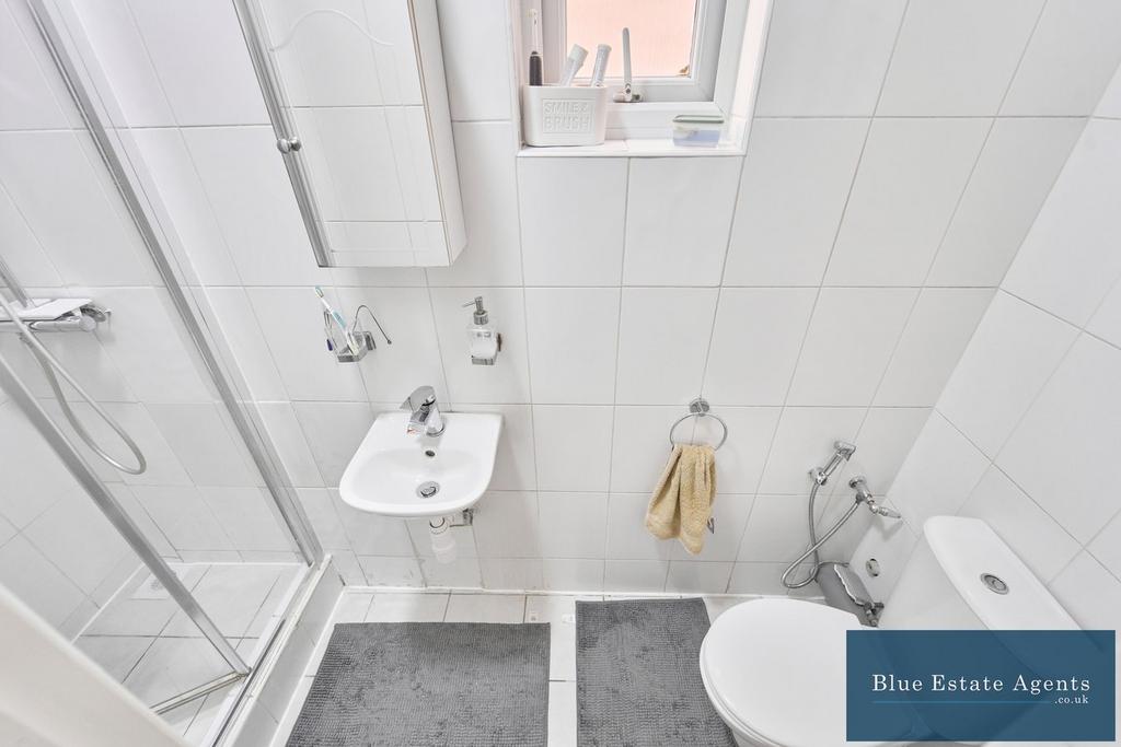 Ground Floor Shower Suite