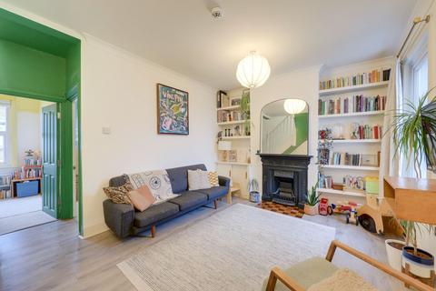 Highclere Street, Sydenham, SE26