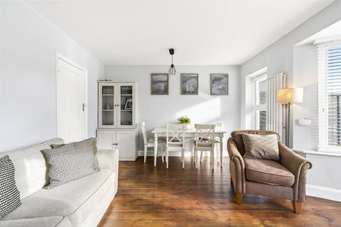 undefined, Terringes Avenue, Worthing, West Sussex, BN13