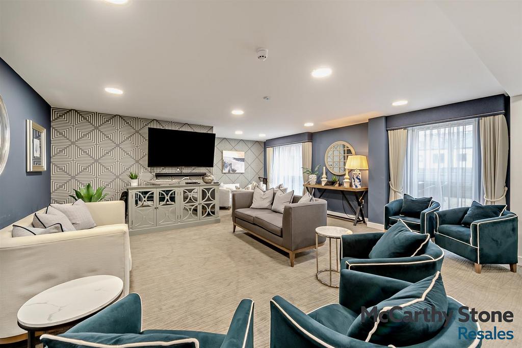 Homeowners Lounge