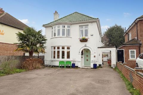 3 bedroom detached house for sale, Goldington Road, Bedford MK41