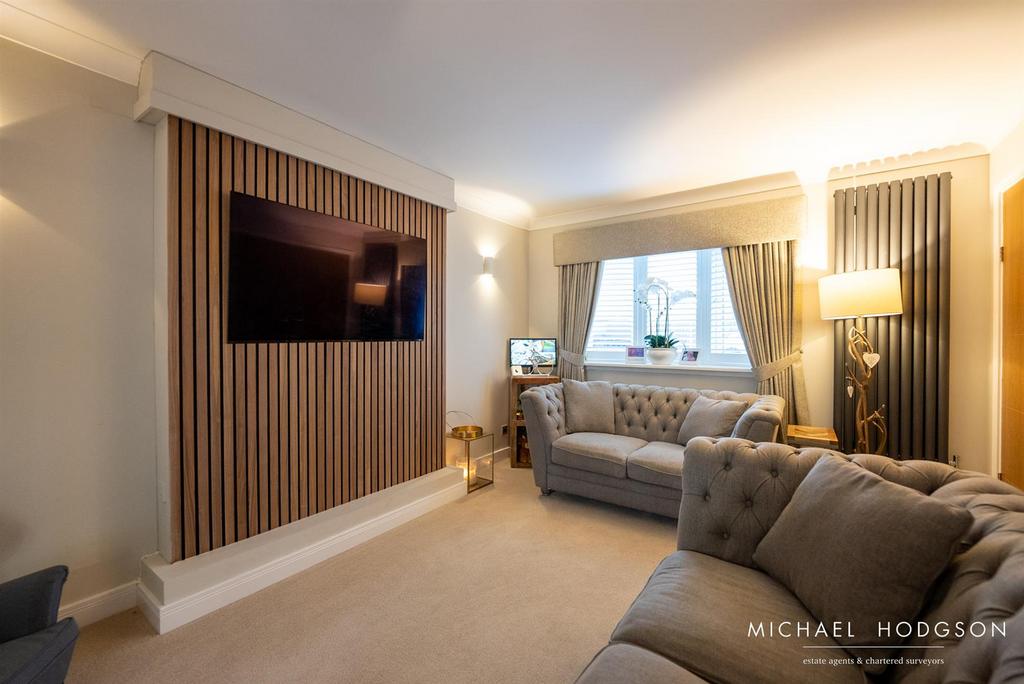 Tollerton Drive-04.jpg