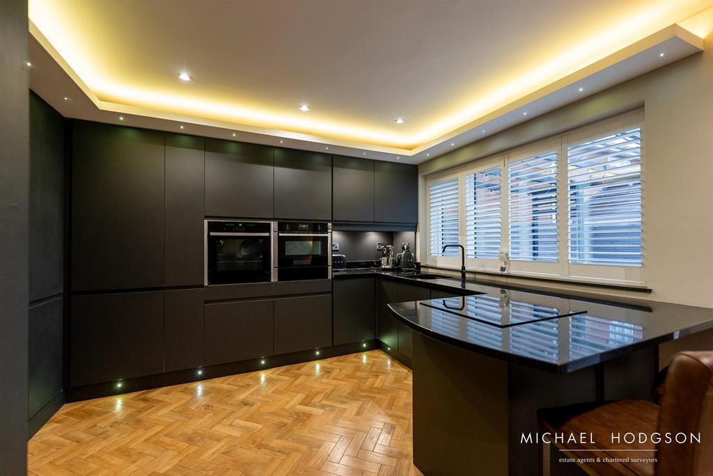 Tollerton Drive-14.jpg