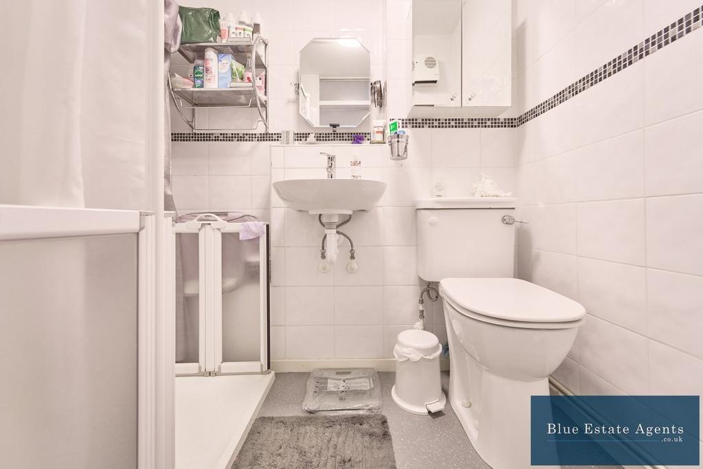 Shower Suite &amp; WC