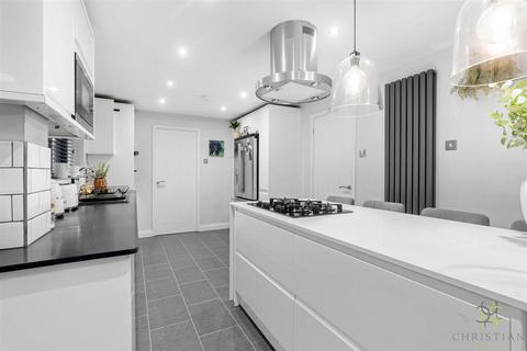 undefined, Beach Close, Evesham WR11