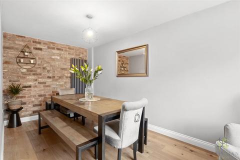 undefined, Beach Close, Evesham WR11