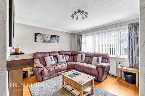3 bedroom terraced house for sale, Medway Close, Oldham