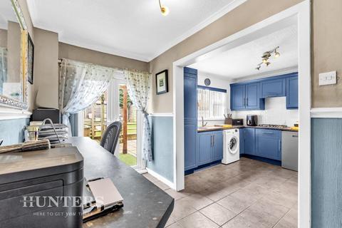 3 bedroom terraced house for sale, Medway Close, Oldham